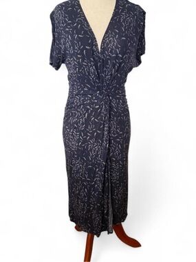 MNG Mango Casual Navy Twist-Front Midi Dress with Leaf Print M (US)